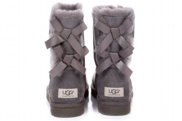 雪地靴怎么選尺碼 購(gòu)買(mǎi)雪地靴的注意事項(xiàng) 雪地靴怎么選尺碼 購(gòu)買(mǎi)雪地靴的注意事項(xiàng)