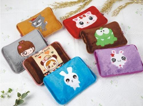 被熱水袋燙傷會(huì)怎樣 熱水袋為什么摸著不熱但能燙傷 被熱水袋燙傷會(huì)怎樣 熱水袋為什么摸著不熱但能燙傷