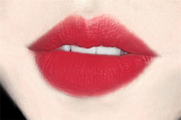 蘭蔻505專柜多少錢 蘭蔻505顯白嗎 蘭蔻505專柜多少錢 蘭蔻505顯白嗎