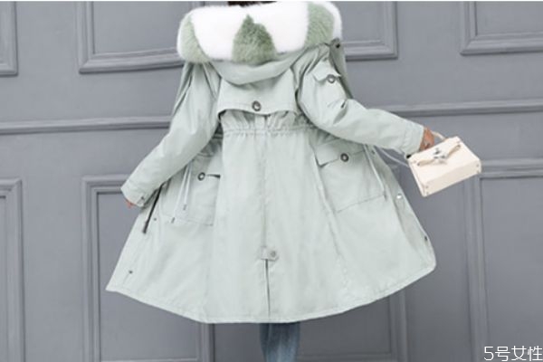 派克服可以買什么顏色 派克大衣搭配方法 派克服可以買什么顏色 派克大衣搭配方法