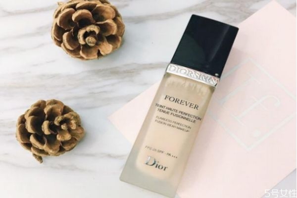 粉底液怎么用才正確 涂粉底液注意事項(xiàng) 粉底液怎么用才正確 涂粉底液注意事項(xiàng)