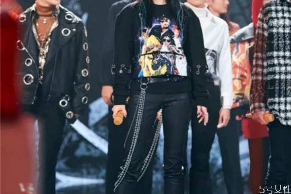 皮褲怎么熨燙 皮褲清洗方法 皮褲怎么熨燙 皮褲清洗方法