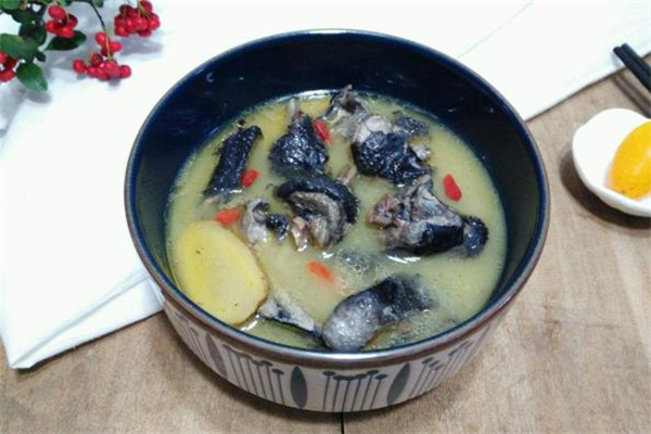 烏雞湯可以減肥嗎 烏雞湯一次喝多少 烏雞湯可以減肥嗎 烏雞湯一次喝多少