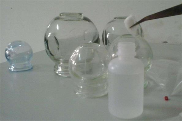 酒精棉球可以帶上飛機(jī)嗎 酒精棉球可以托運(yùn)嗎 酒精棉球可以帶上飛機(jī)嗎 酒精棉球可以托運(yùn)嗎