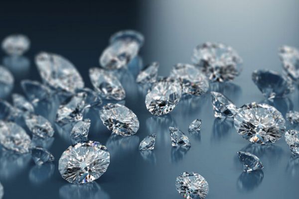 鉆石項鏈代表什么 鉆石項鏈選購技巧