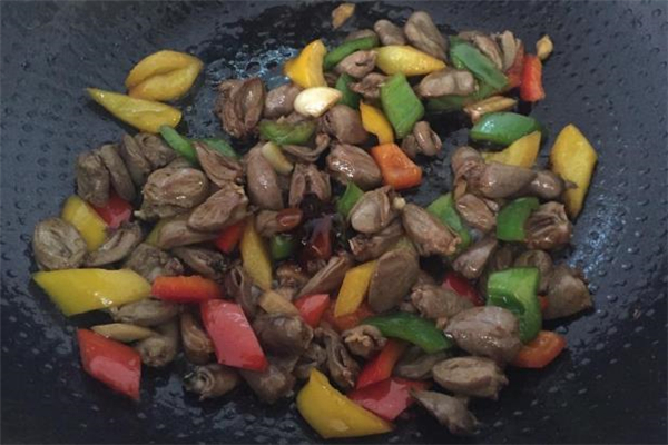 孜然雞心的熱量高嗎 孜然雞心吃了會上火嗎 孜然雞心的熱量高嗎 孜然雞心吃了會上火嗎