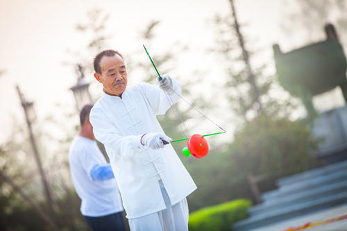 晨練可以做力量訓(xùn)練嗎 力量訓(xùn)練什么時候做好 晨練可以做力量訓(xùn)練嗎 力量訓(xùn)練什么時候做好