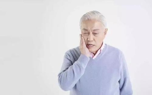 緩解牙齦腫痛的方法 牙齦腫痛可以冰敷嗎 緩解牙齦腫痛的方法 牙齦腫痛可以冰敷嗎