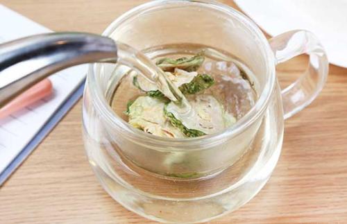 苦瓜干泡水能降高血壓嗎 決明子苦瓜蜂蜜茶怎么做