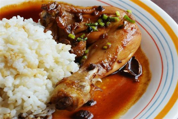 紅燒雞腿的熱量高嗎 紅燒雞腿吃了會(huì)上火嗎 紅燒雞腿的熱量高嗎 紅燒雞腿吃了會(huì)上火嗎