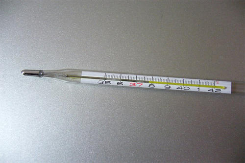 電子體溫計(jì)怎么換電池 電子體溫計(jì)用什么型號(hào)電池