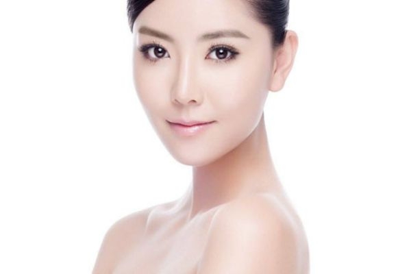 干性皮膚的特點是什么 干性皮膚冬季護(hù)膚方法 干性皮膚的特點是什么 干性皮膚冬季護(hù)膚方法