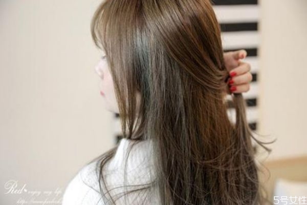 染發(fā)劑可以經常用嗎 染發(fā)劑會導致脫發(fā)嗎