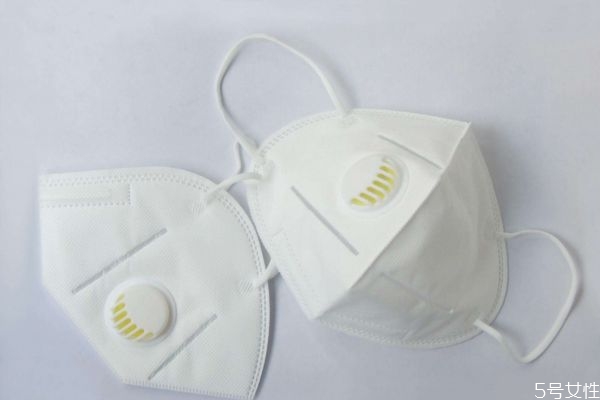帶閥口罩和無閥口罩哪個好 帶閥口罩和無閥口罩的區(qū)別 帶閥口罩和無閥口罩哪個好 帶閥口罩和無閥口罩的區(qū)別