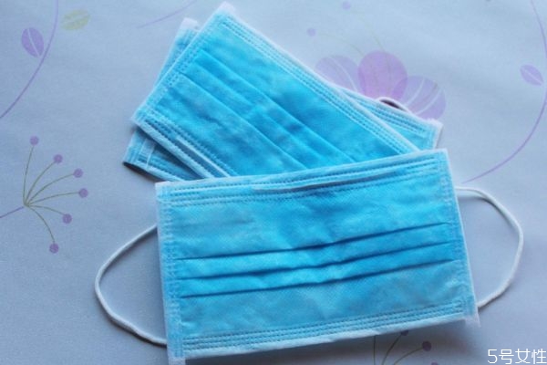 帶兩個口罩效果更好嗎 兩個口罩一起帶好嗎 帶兩個口罩效果更好嗎 兩個口罩一起帶好嗎