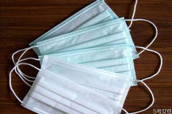 帶兩個口罩效果更好嗎 兩個口罩一起帶好嗎 帶兩個口罩效果更好嗎 兩個口罩一起帶好嗎