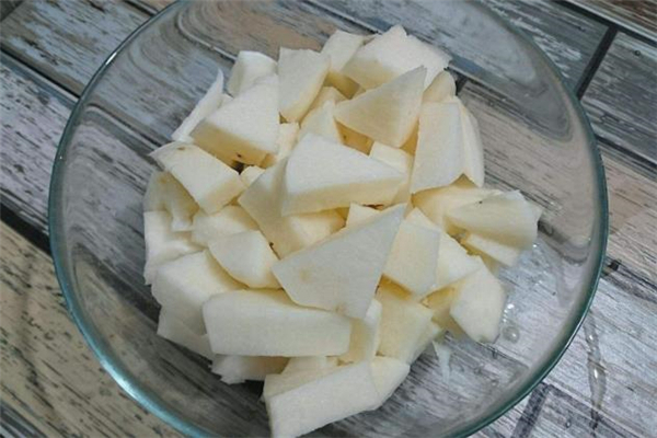 吃涼薯會(huì)肚子疼嗎 為什么吃涼薯肚子疼 吃涼薯會(huì)肚子疼嗎 為什么吃涼薯肚子疼