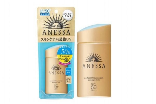 安耐曬藍色蓋子和金色蓋子的區(qū)別 安耐曬是水狀的嗎 安耐曬藍色蓋子和金色蓋子的區(qū)別 安耐曬是水狀的嗎