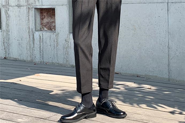 矮個子男生怎么穿出英倫風 小個子男生英倫風穿搭圖片 矮個子男生怎么穿出英倫風 小個子男生英倫風穿搭圖片