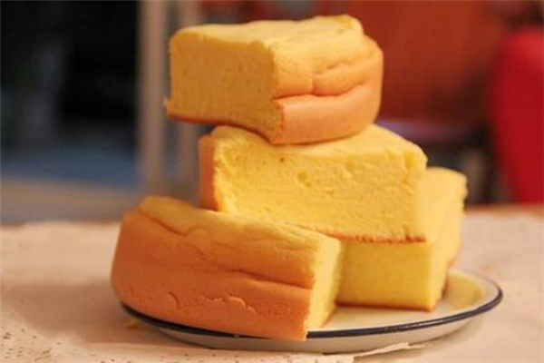 電飯煲做蛋糕需要多長時(shí)間 電飯鍋?zhàn)龅案獠慌钏稍趺崔k 電飯煲做蛋糕需要多長時(shí)間 電飯鍋?zhàn)龅案獠慌钏稍趺崔k