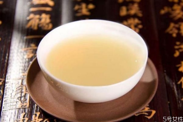 三七粉沖水什么味道 三七粉的副作用 三七粉沖水什么味道 三七粉的副作用