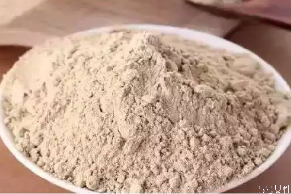 三七粉泡水會結(jié)塊嗎 三七粉泡水后有沉淀是怎么回事 三七粉泡水會結(jié)塊嗎 三七粉泡水后有沉淀是怎么回事