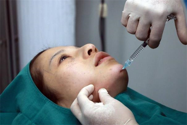 臉上打溶脂針安全嗎 臉上打溶脂針會皮膚松弛嗎 臉上打溶脂針安全嗎 臉上打溶脂針會皮膚松弛嗎