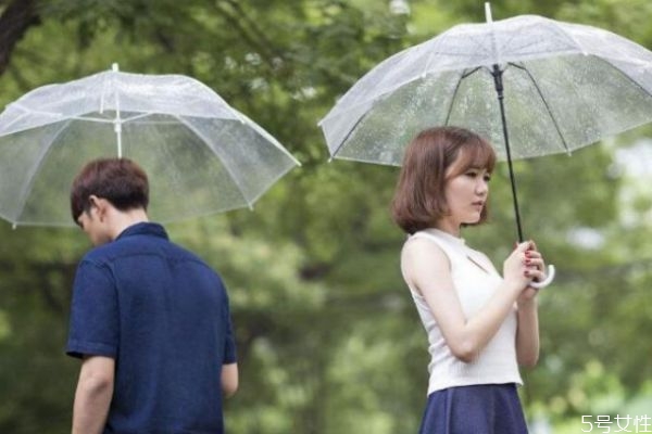 二婚男人更愛哪個(gè)孩子 二婚再生孩子的利弊 二婚男人更愛哪個(gè)孩子 二婚再生孩子的利弊