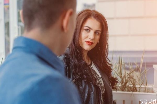 婚后男人遇到初戀會出軌嗎 為什么遇到初戀容易出軌 婚后男人遇到初戀會出軌嗎 為什么遇到初戀容易出軌