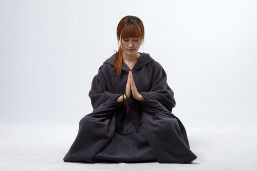 打坐有哪些姿勢(shì) 打坐腰疼怎么辦 打坐有哪些姿勢(shì) 打坐腰疼怎么辦