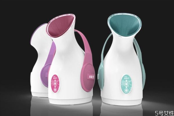 蒸臉前后怎么做 蒸臉器不能用什么水 蒸臉前后怎么做 蒸臉器不能用什么水