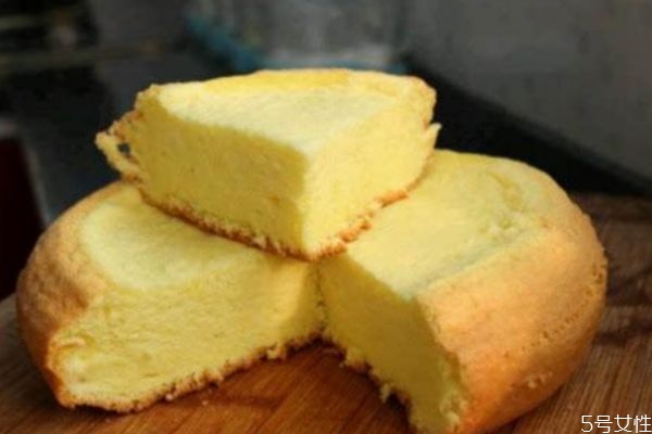 自制蛋糕為什么會塌陷 自制蛋糕的注意 自制蛋糕為什么會塌陷 自制蛋糕的注意