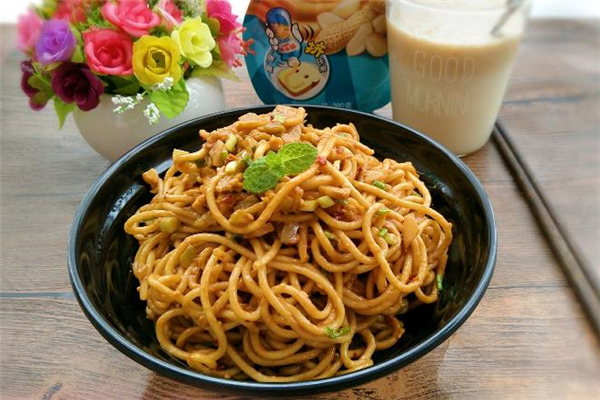 熱干面吃多了會(huì)怎么樣 熱干面用什么溫度的水煮 熱干面吃多了會(huì)怎么樣 熱干面用什么溫度的水煮