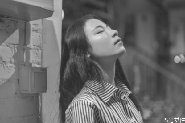 婚外情分幾個(gè)階段 婚外情的五個(gè)階段 婚外情分幾個(gè)階段 婚外情的五個(gè)階段