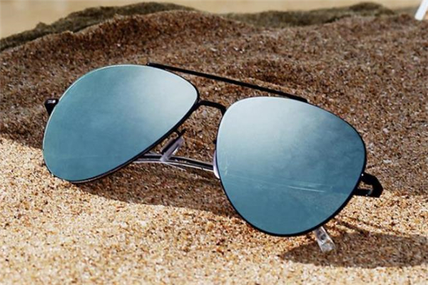 初春穿搭配什么配件時(shí)髦 男生初春配飾怎么搭配 初春穿搭配什么配件時(shí)髦 男生初春配飾怎么搭配