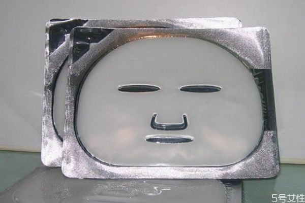 膠原蛋白面膜敷完洗嗎 膠原蛋白面膜敷多久 膠原蛋白面膜敷完洗嗎 膠原蛋白面膜敷多久