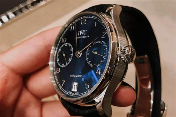 輕熟型男怎么搭配 輕熟型男穿搭指南 輕熟型男怎么搭配 輕熟型男穿搭指南