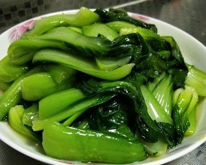 油菜可以生吃嗎 吃油菜要注意什么 油菜可以生吃嗎 吃油菜要注意什么