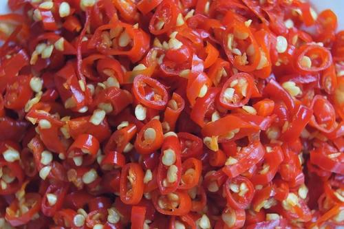 做剁辣椒放多少鹽 做剁辣椒鹽放多了怎么辦 做剁辣椒放多少鹽 做剁辣椒鹽放多了怎么辦