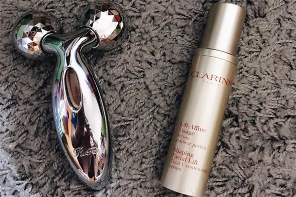 涂了瘦臉?biāo)趺窗茨?瘦臉?biāo)獙?duì)臉部有危害嗎 涂了瘦臉?biāo)趺窗茨?瘦臉?biāo)獙?duì)臉部有危害嗎