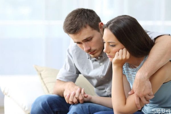 怎樣讓老公主動找我 如何讓男人更主動找你 怎樣讓老公主動找我 如何讓男人更主動找你