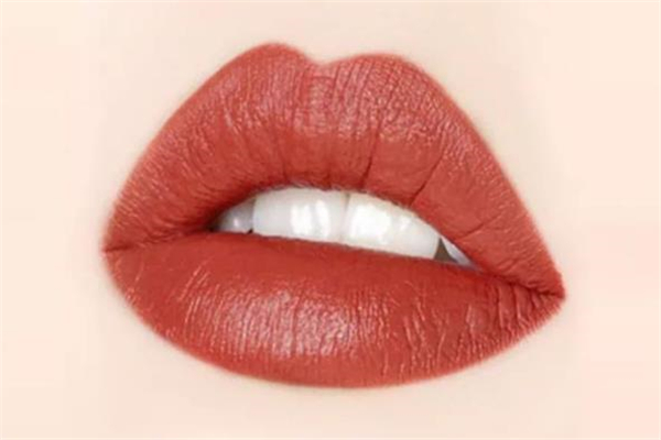 美寶蓮接吻棒試色 美寶蓮接吻棒哪個顏色好看 美寶蓮接吻棒試色 美寶蓮接吻棒哪個顏色好看