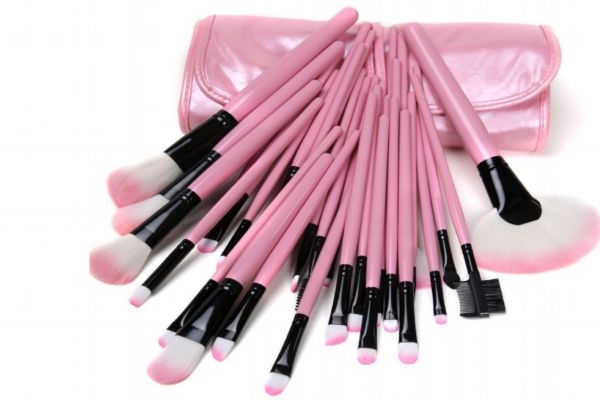 剛買的眼影刷怎么清洗 新買的化妝刷清洗方法 剛買的眼影刷怎么清洗 新買的化妝刷清洗方法