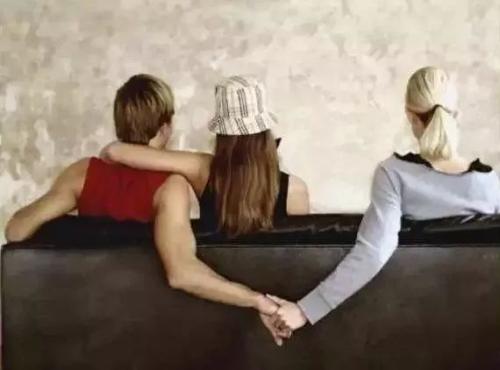 男朋友為什么會喜歡閨蜜 如何避免男朋友喜歡閨蜜 男朋友為什么會喜歡閨蜜 如何避免男朋友喜歡閨蜜