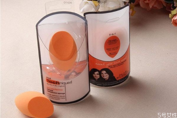 海綿蛋干的吃粉還是濕的吃粉 一個美妝蛋的壽命 海綿蛋干的吃粉還是濕的吃粉 一個美妝蛋的壽命