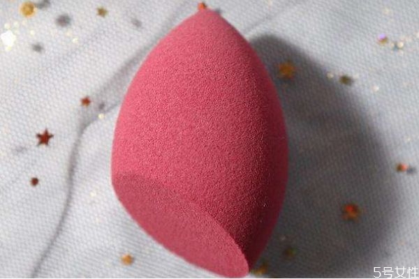 美妝蛋會(huì)不會(huì)過(guò)期 新的美妝蛋有保質(zhì)期嗎