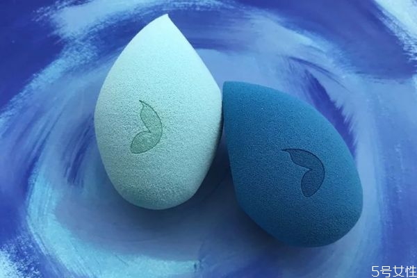 美妝蛋會浪費(fèi)粉底嗎 美妝蛋很吃粉底怎么辦 美妝蛋會浪費(fèi)粉底嗎 美妝蛋很吃粉底怎么辦