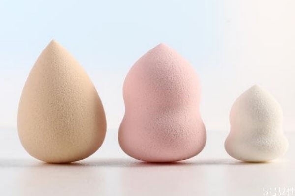 美妝蛋濕用后要清洗嗎 美妝蛋濕用后怎么保存 美妝蛋濕用后要清洗嗎 美妝蛋濕用后怎么保存