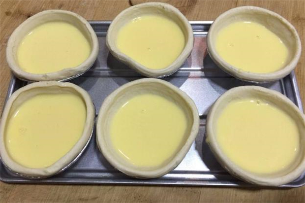 蛋撻液可以直接烤嗎 蛋撻液為什么有蜂窩 蛋撻液可以直接烤嗎 蛋撻液為什么有蜂窩