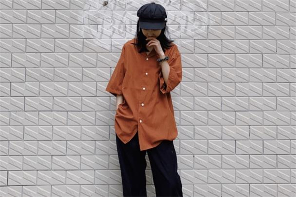 復古襯衫什么顏色好看 復古襯衫穿搭指南 復古襯衫什么顏色好看 復古襯衫穿搭指南